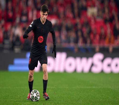 为什么外野传球首选弹跳点回传