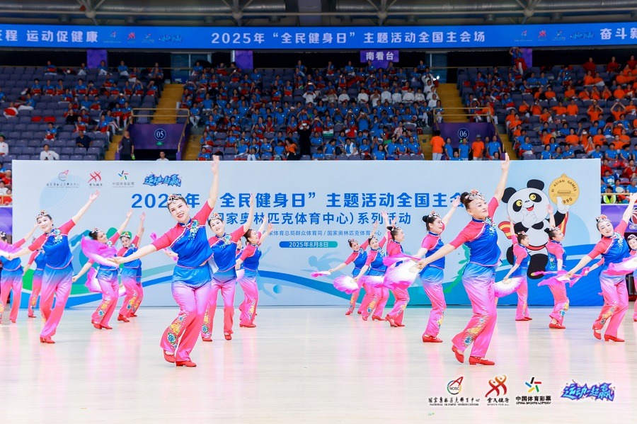 为什么本垒板后方的草皮较硬